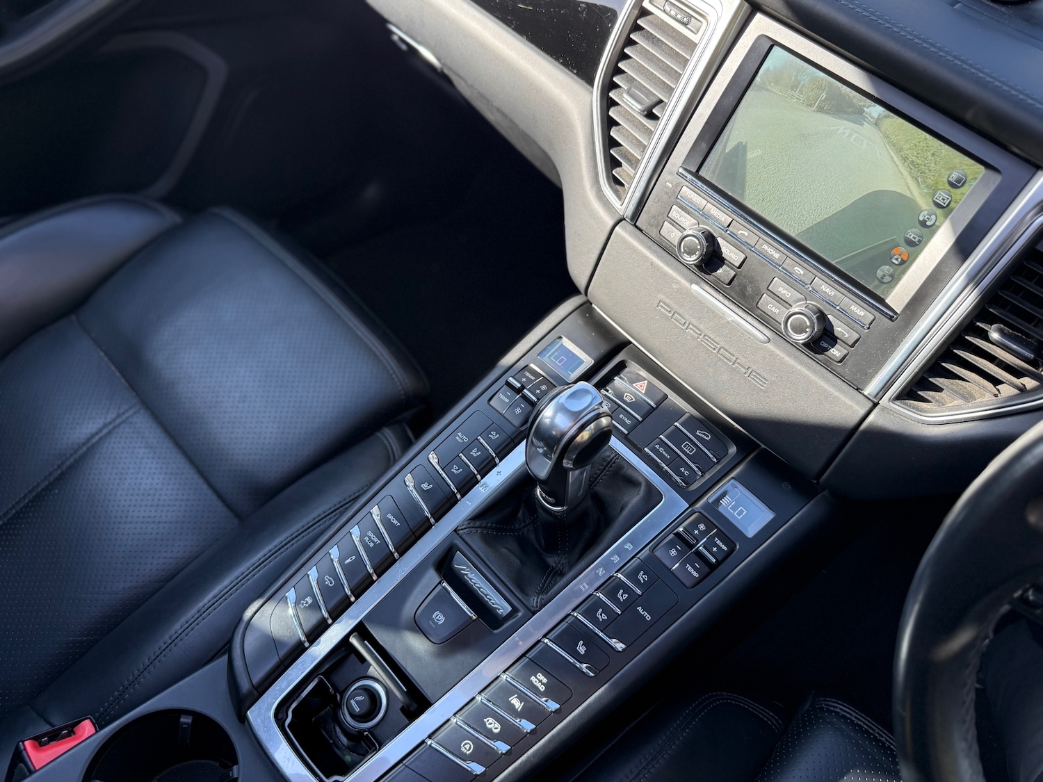 Used Porsche Macan 2016 for sale - 77918230: Photo 17