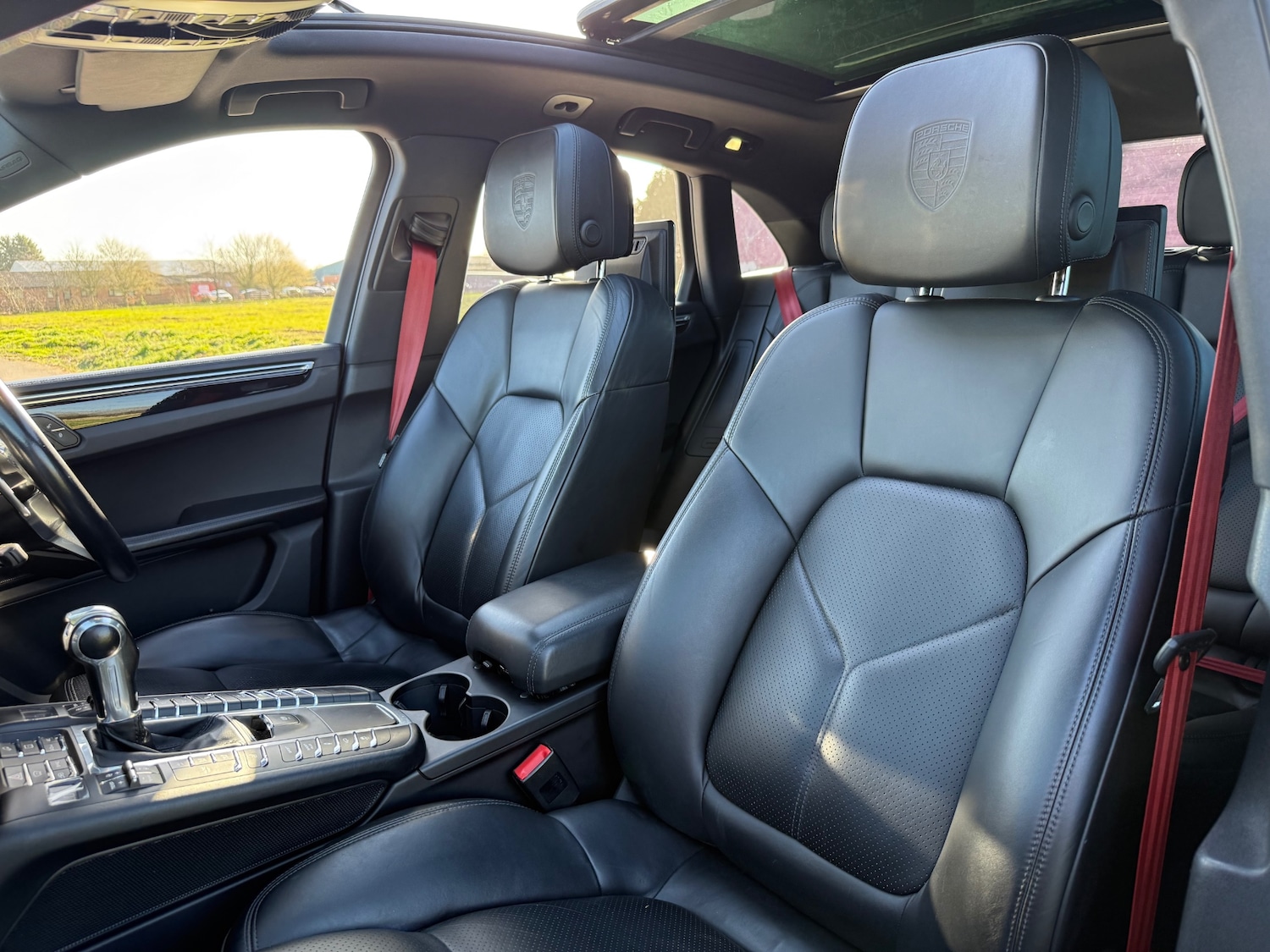 Used Porsche Macan 2016 for sale - 77918230: Photo 19