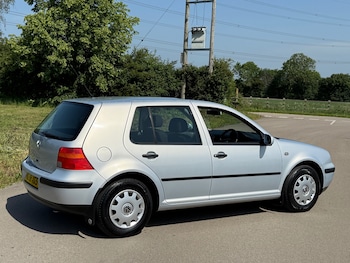 Used Volkswagen Golf 2000 for sale - 78733211: Photo