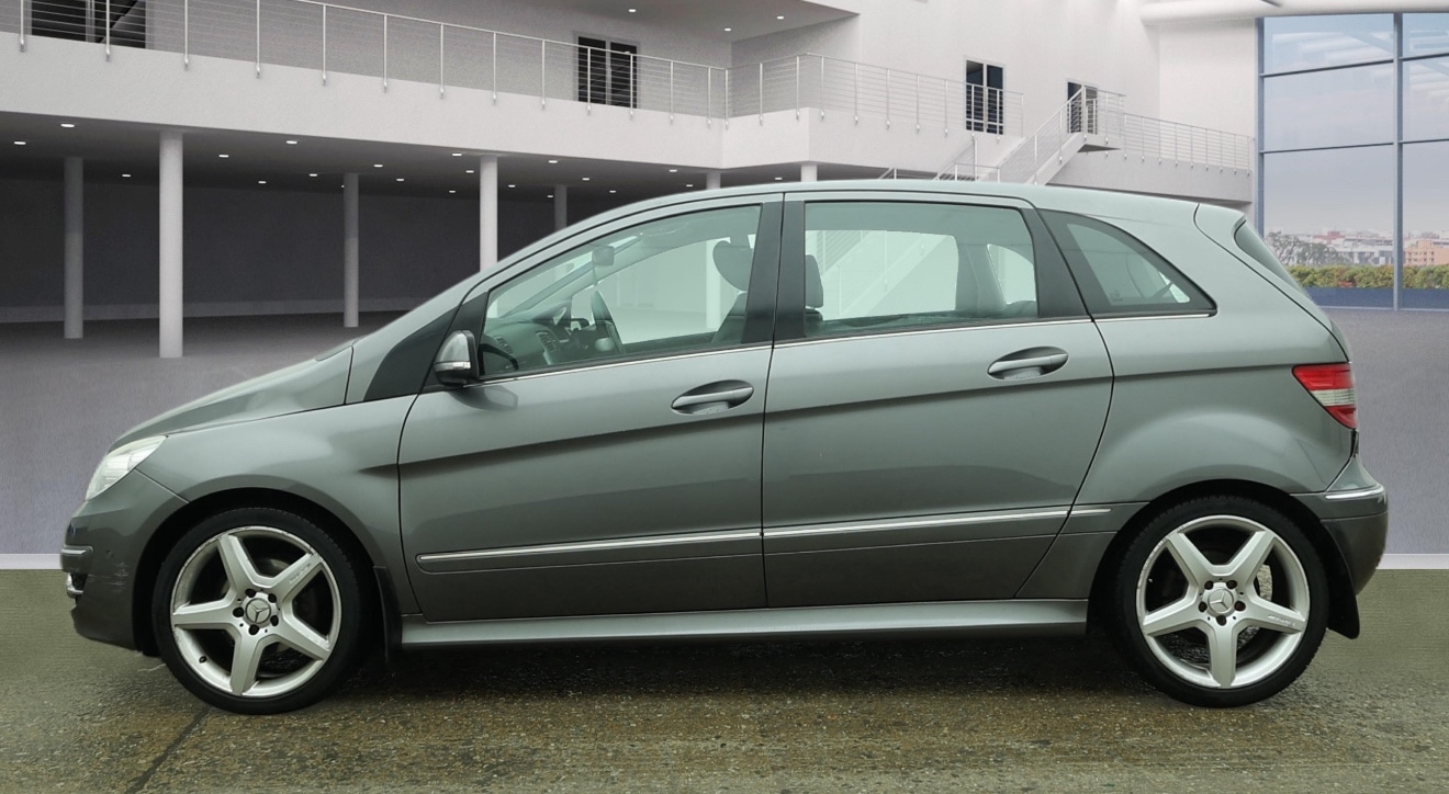 Used Mercedes-Benz B Class 2009 for sale - 77963642: Photo 3