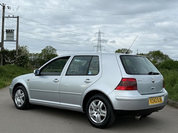 Used Volkswagen Golf 2001 for sale - 78501948: Photo