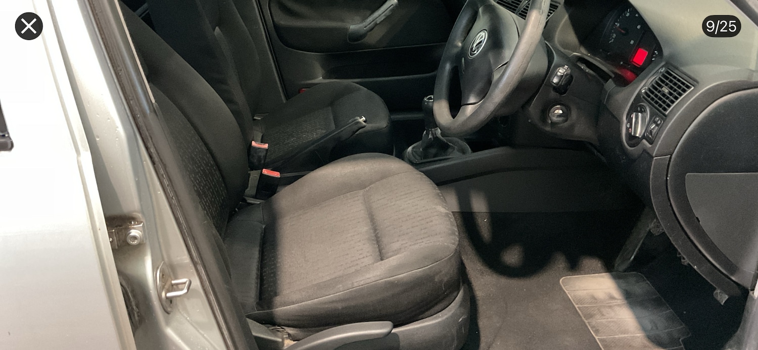 Used Volkswagen Golf 2003 for sale - 78132477: Photo 6