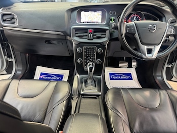 Used Volvo V40 2017 for sale - 78514270: Photo