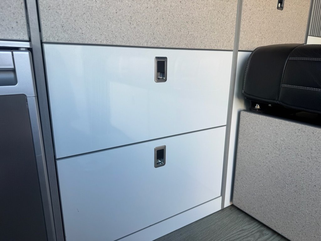 Used Volkswagen Transporter 2017 for sale - 78128909: Photo 24