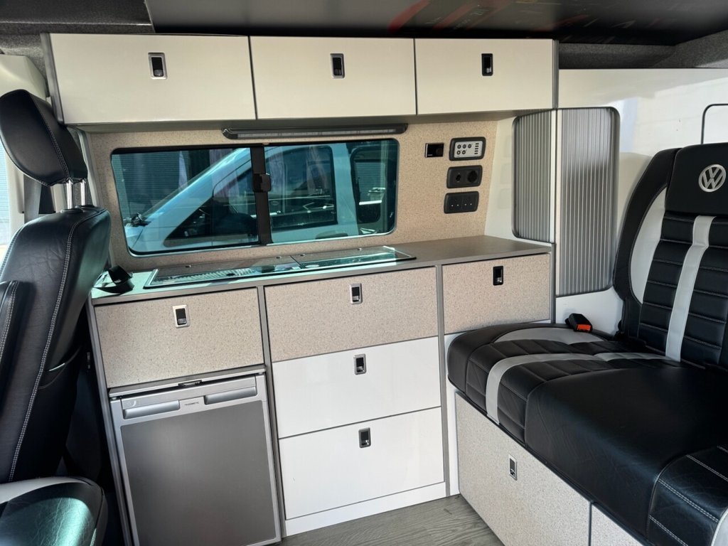 Used Volkswagen Transporter 2017 for sale - 78128909: Photo 8