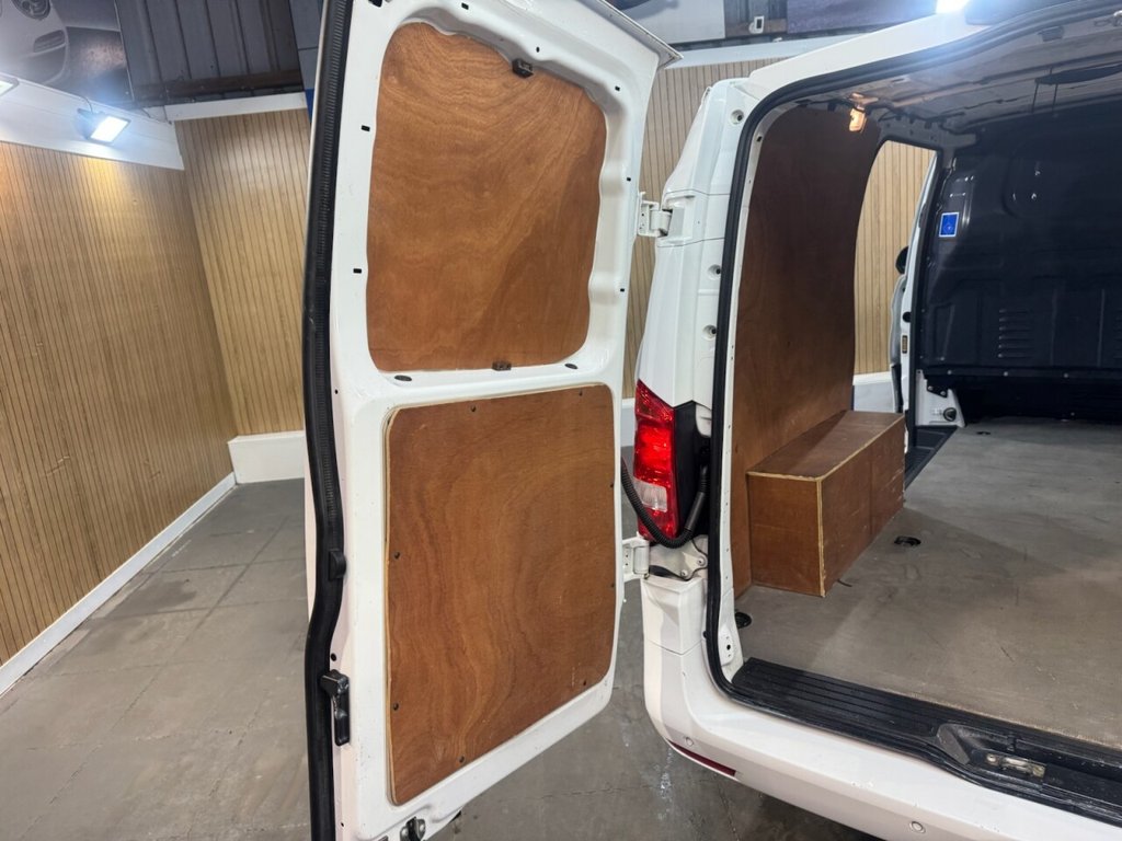 Used Mercedes-Benz Vito 2021 for sale - 77593721: Photo 13