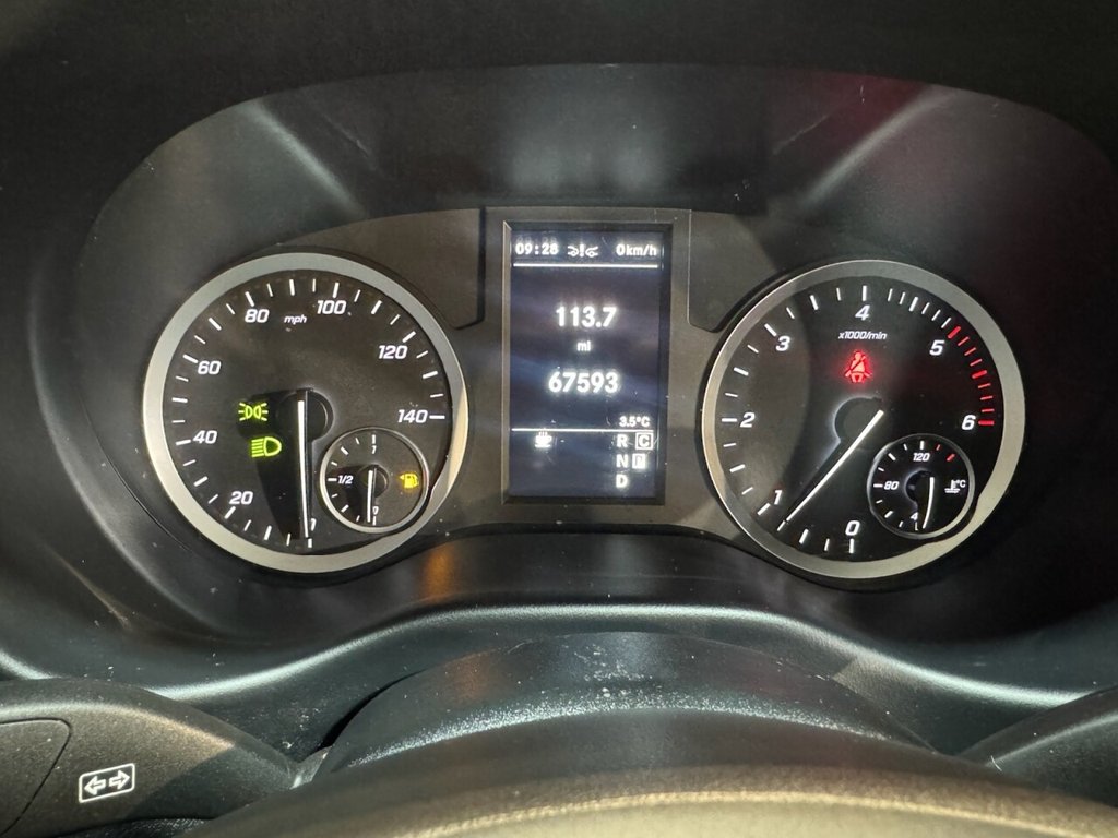 Used Mercedes-Benz Vito 2021 for sale - 77593721: Photo 35