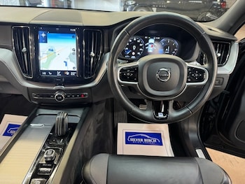 Used Volvo XC60 2020 for sale - 77103914: Photo