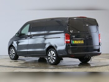 Used Mercedes-Benz Vito 2022 for sale - 77583305: Photo