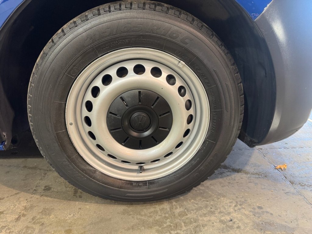 Used Volkswagen Transporter 2022 for sale - 77103903: Photo 36