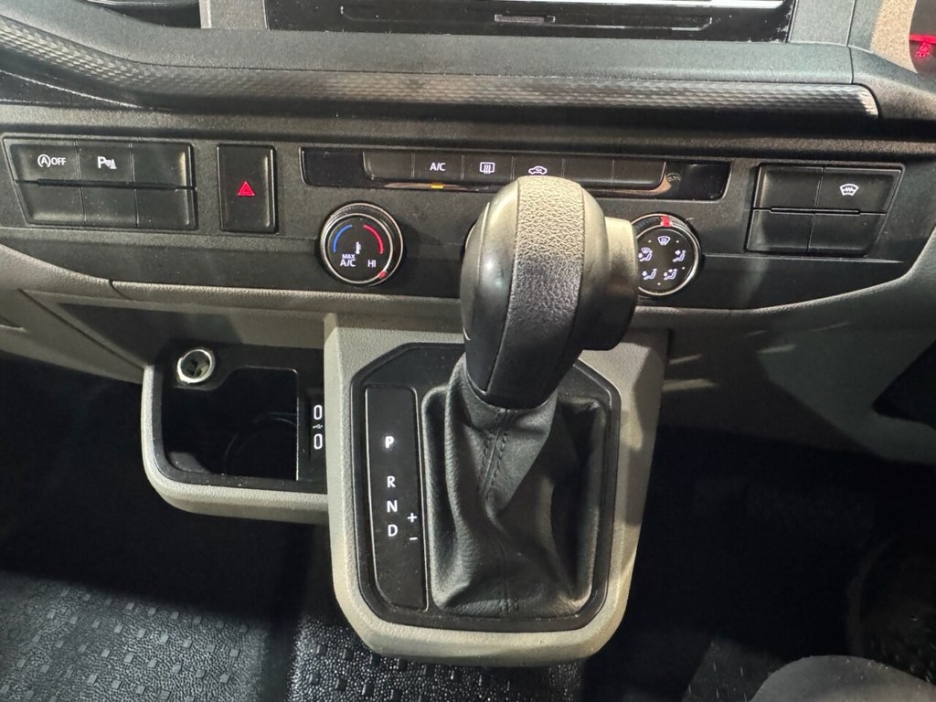 Used Volkswagen Transporter 2022 for sale - 77103906: Photo 22