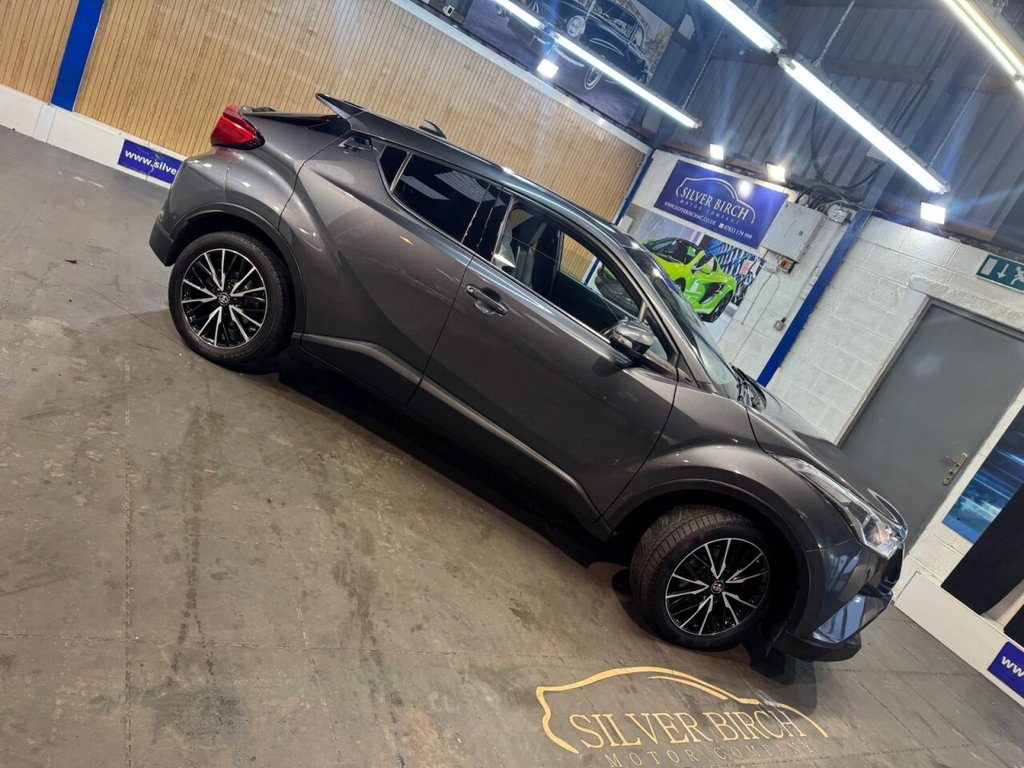 Used Toyota C-HR 2017 for sale - 77103909: Photo 19