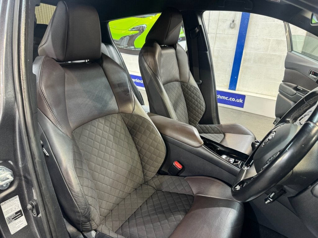 Used Toyota C-HR 2017 for sale - 77103909: Photo 29