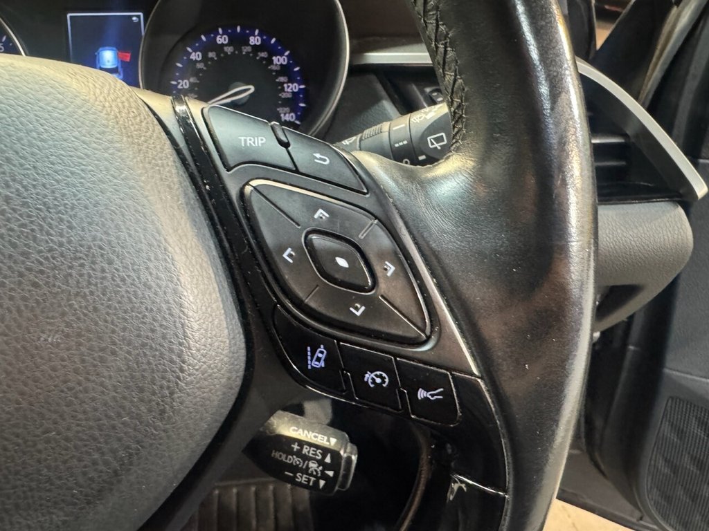 Used Toyota C-HR 2017 for sale - 77103909: Photo 32