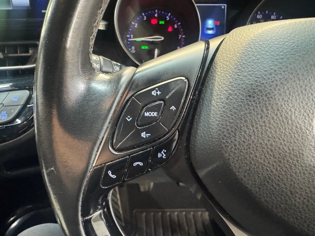 Used Toyota C-HR 2017 for sale - 77103909: Photo 36