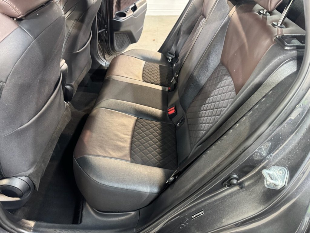 Used Toyota C-HR 2017 for sale - 77103909: Photo 38