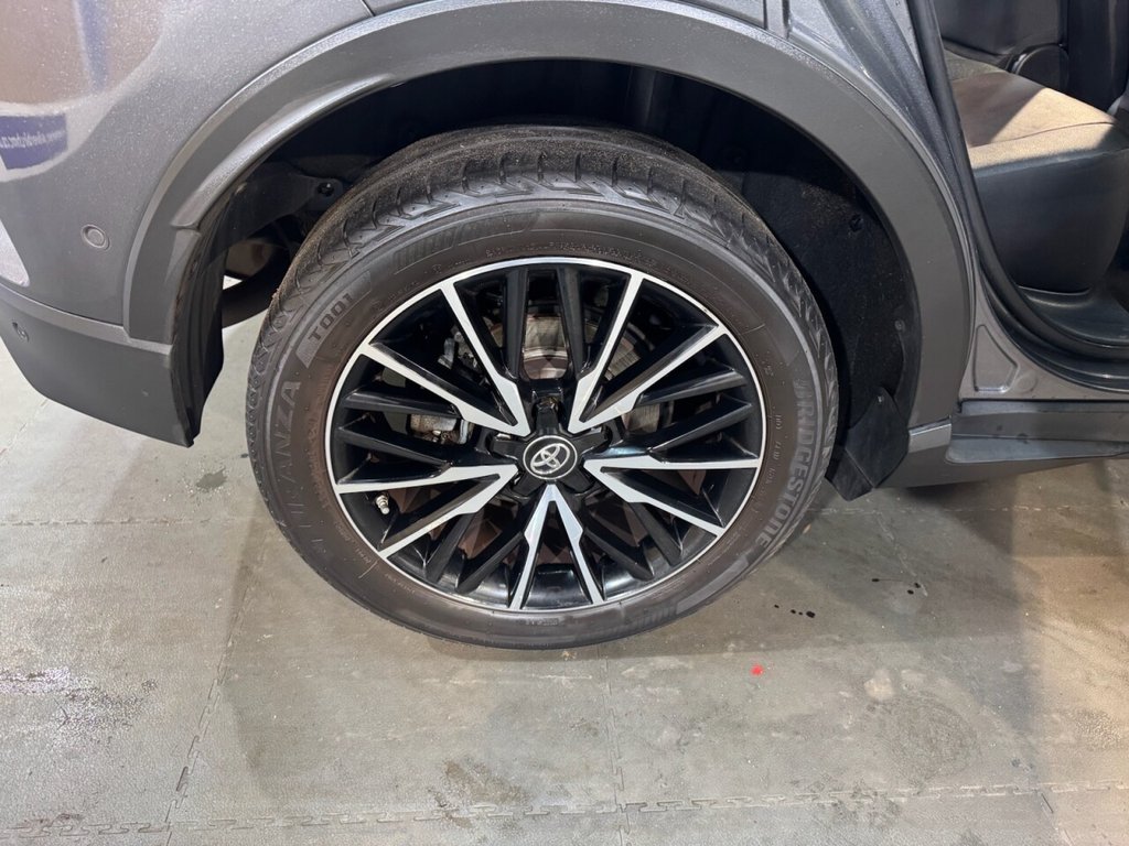 Used Toyota C-HR 2017 for sale - 77103909: Photo 41