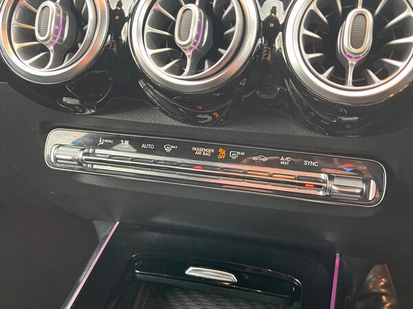 Used Mercedes-Benz GLB 2020 for sale - 74290666: Photo 17