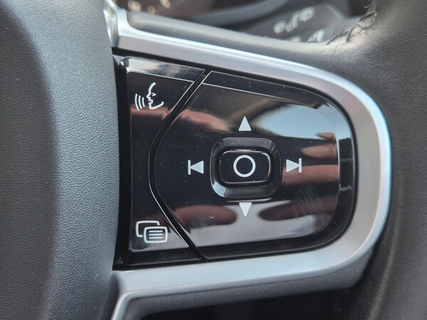 Used Volvo V60 2019 for sale - 74290786: Photo 33
