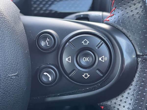 Used MINI Hatch 2019 for sale - 74290624: Photo 16