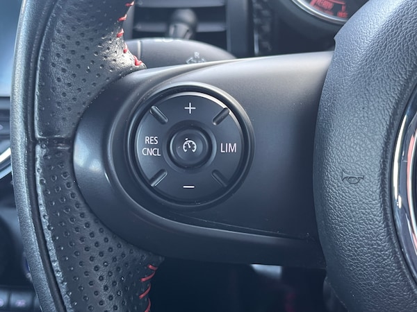 Used MINI Hatch 2019 for sale - 74290624: Photo 17