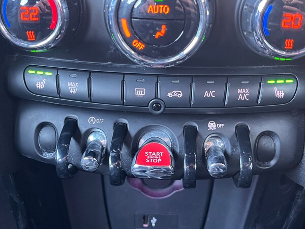 Used MINI Hatch 2019 for sale - 74290624: Photo 20