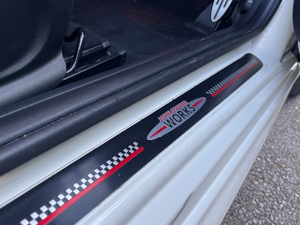 Used MINI Hatch 2019 for sale - 74290624: Photo 27