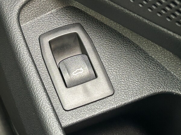 Used BMW 3 Series 2021 for sale - 74290729: Photo 36