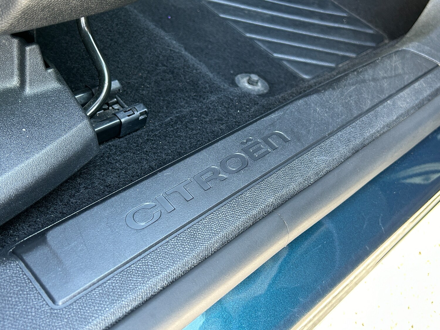 Vehicle 44