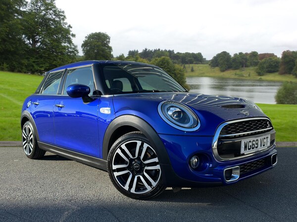 Used MINI Hatch 2019 for sale - 74291229: Photo 1
