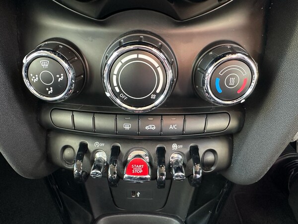 Used MINI Hatch 2019 for sale - 74291229: Photo 30