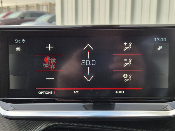 Used Peugeot 2008 2020 for sale - 74290885: Photo 12
