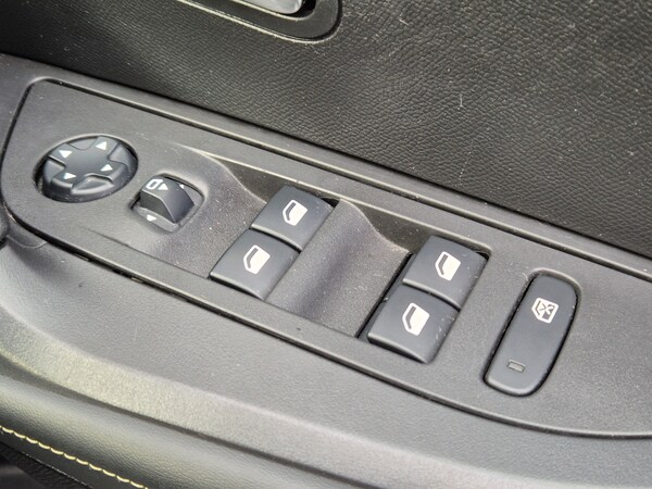 Used Peugeot 2008 2020 for sale - 74290885: Photo 27