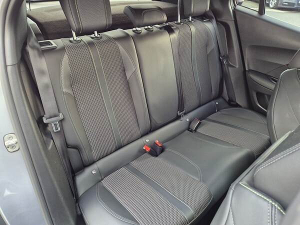 Used Peugeot 2008 2020 for sale - 74290885: Photo 6