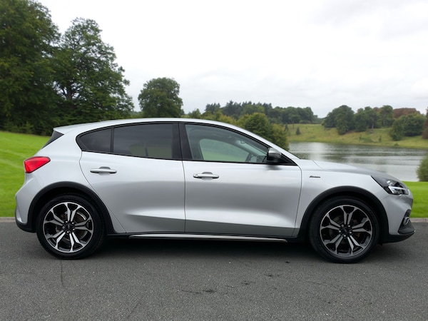 Used Ford Focus 2021 for sale - 74291056: Photo 2