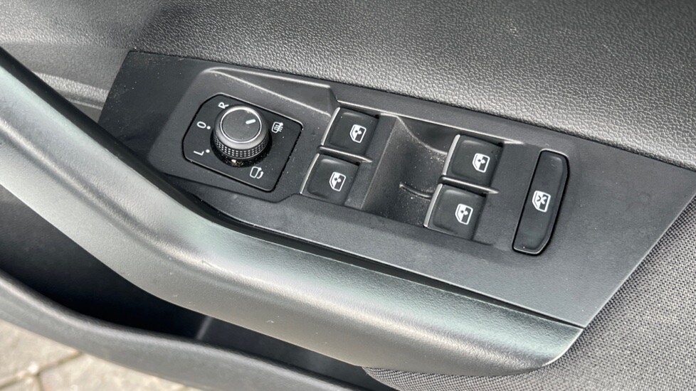 Used Volkswagen Taigo 2024 for sale - 76062143: Photo 33