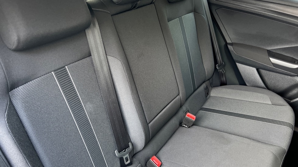 Used Volkswagen T-Roc 2025 for sale - 76966555: Photo 38