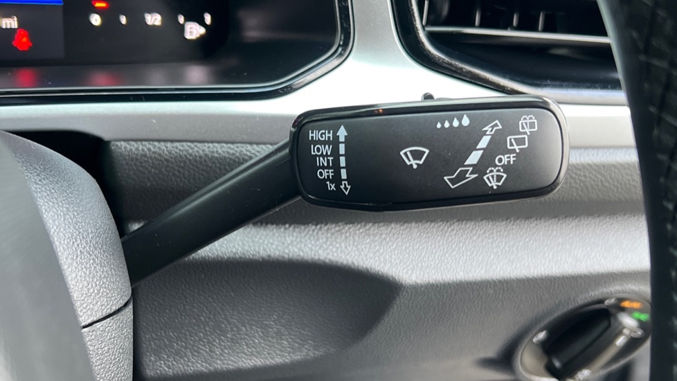 Used Volkswagen T-Roc 2025 for sale - 76966555: Photo 40