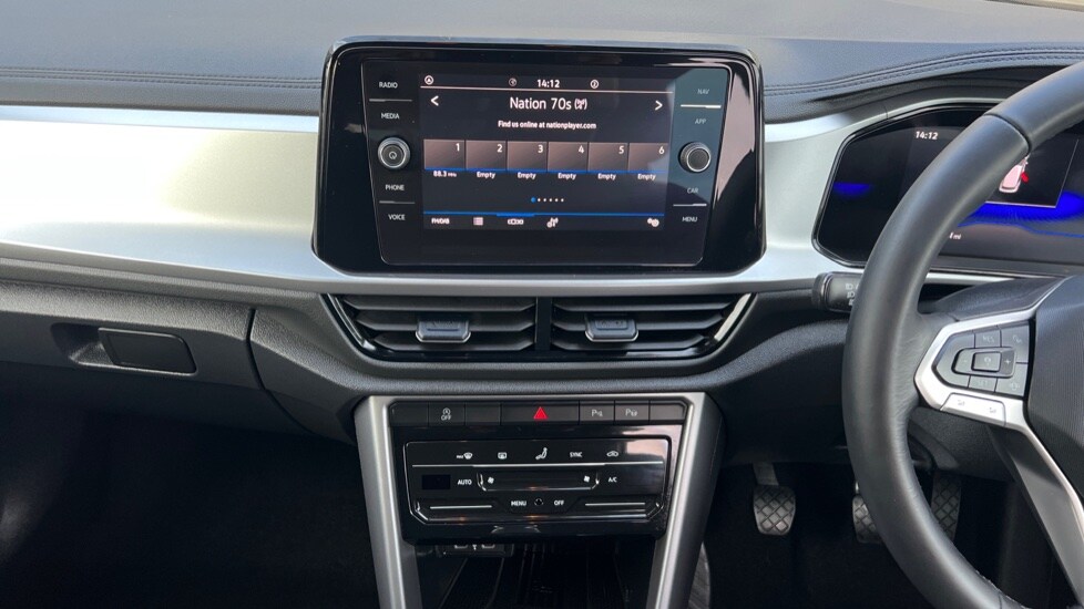 Used Volkswagen T-Roc 2025 for sale - 77057766: Photo 13