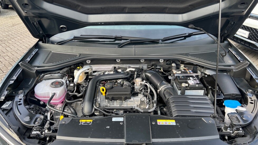 Used Volkswagen T-Roc 2025 for sale - 77057766: Photo 17