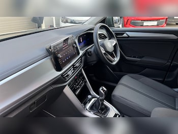 Used Volkswagen T-Roc 2025 for sale - 77057766: Photo