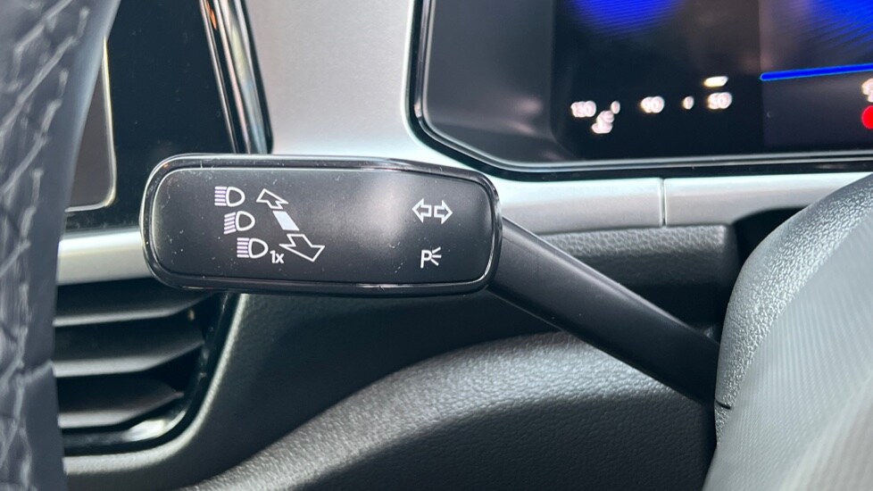 Used Volkswagen T-Roc 2025 for sale - 77057766: Photo 39