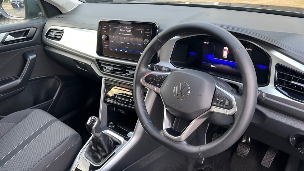 Used Volkswagen T-Roc 2025 for sale - 77057766: Photo 6