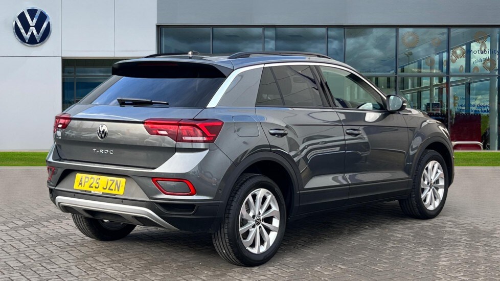 Used Volkswagen T-Roc 2025 for sale - 77057766: Photo 8