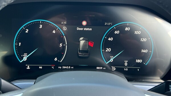 Used Volkswagen Touareg 2025 for sale - 76229283: Photo 14
