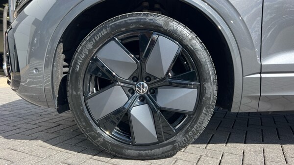 Used Volkswagen Touareg 2025 for sale - 76229283: Photo 19