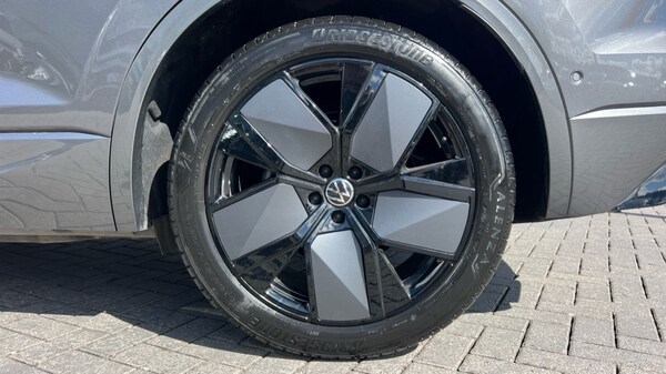 Used Volkswagen Touareg 2025 for sale - 76229283: Photo 20