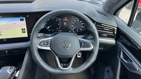 Used Volkswagen Touareg 2025 for sale - 76229283: Photo 27
