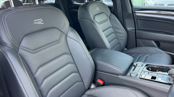 Used Volkswagen Touareg 2025 for sale - 76229283: Photo 36