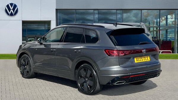 Used Volkswagen Touareg 2025 for sale - 76229283: Photo 3